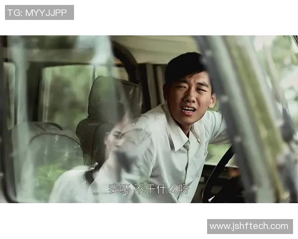 绿茵巨星背后的真实人生轨迹与奋斗故事记录